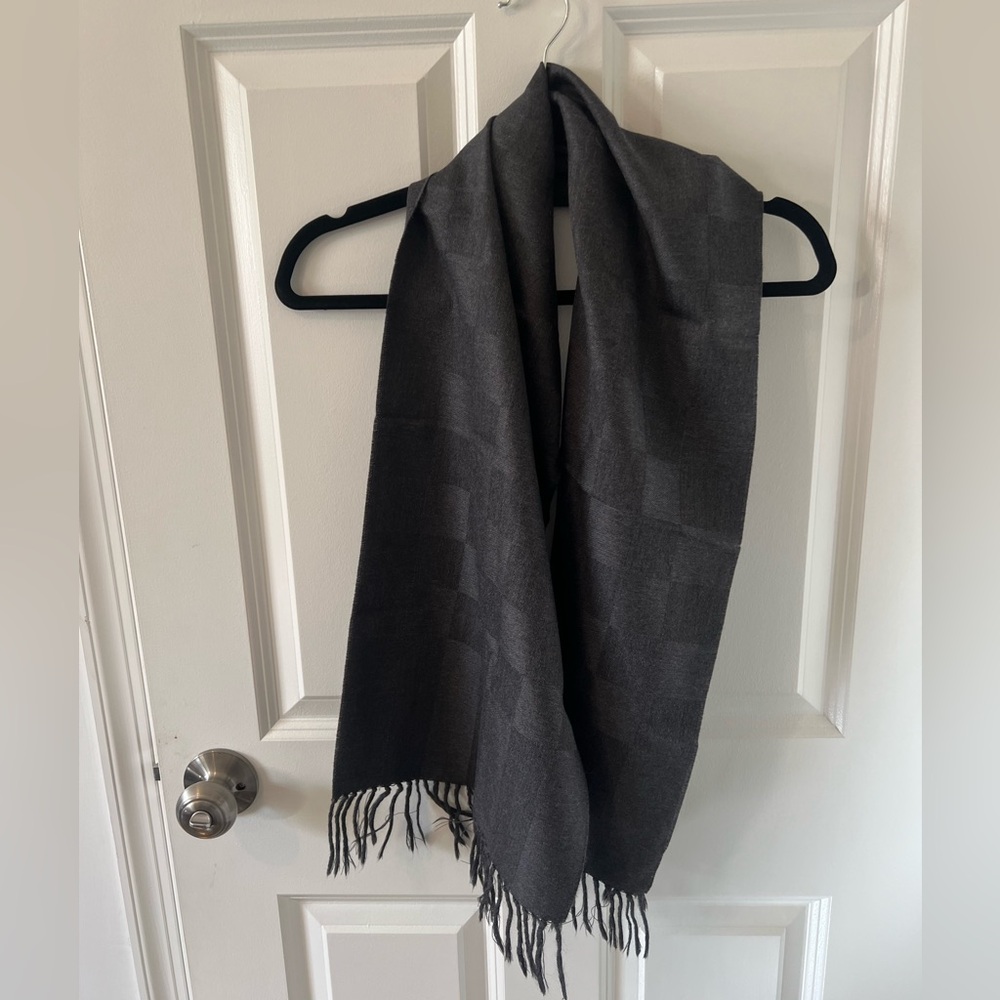 Vintage 100% lamb wool scarf - Bonwit Teller